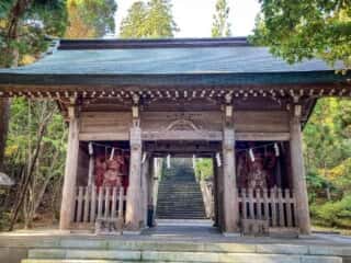 真山神社