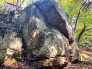 七高山奥院