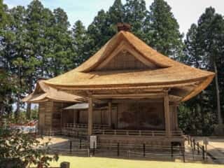 中尊寺　白山神社