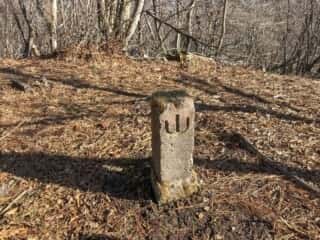 石投山 黒森山 登山道
