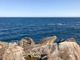 海岸の岩場