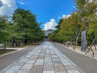 仁和寺　参道　令和石碑