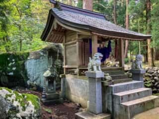 大石神社　拝殿