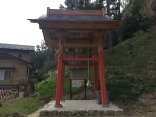 岩面大佛 由緒