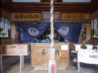 諭鶴羽山神社　拝殿