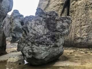 仏ヶ浦の奇石