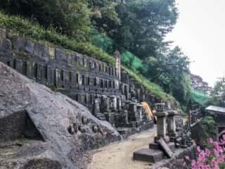 宝珠山立石寺　境内