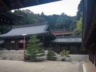 近江神宮 内拝殿