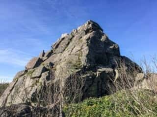 妙高山の巨石