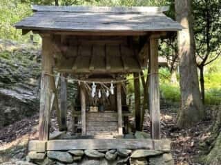川上神社