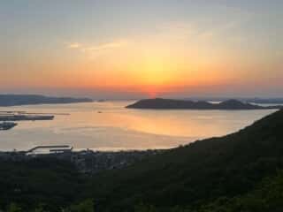 四国八十八ヶ所霊場 第84番札所 屋島寺の朝