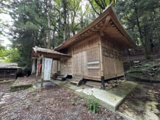 八幡神社（栗枝渡神社）