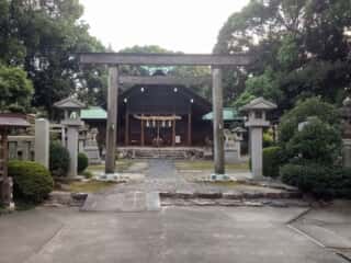 酒見神社 鳥居と拝殿 (中嶋宮比定地)