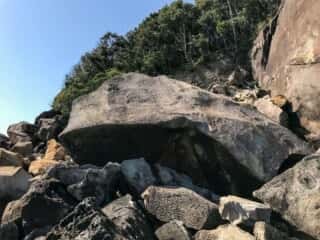 海岸の岩場