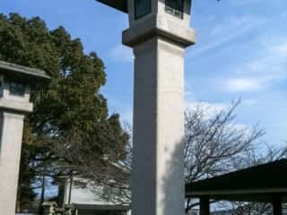伊勢神宮参道の石灯篭