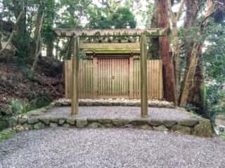 津長神社 拝殿 (奈尾之根宮比定地)