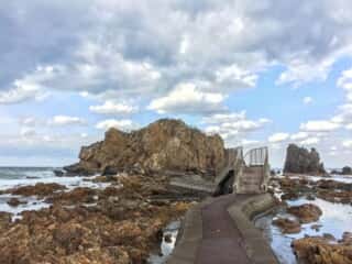 大岩への道