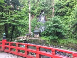 出羽三山 祓川神橋から見る須賀の滝