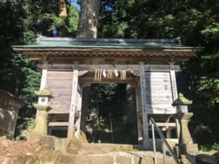 岩立神社