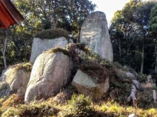 淡路島　岩上神社の神籬石