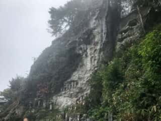 宝珠山立石寺の巨石