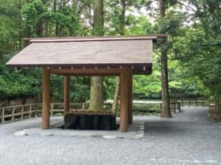 伊勢神宮内宮　手水舎