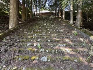劒山本宮劒神社
