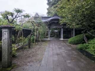 宝珠山立石寺