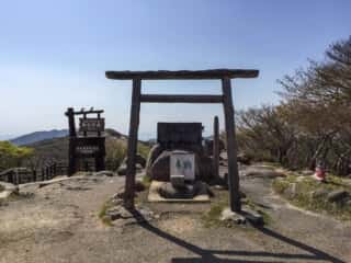 御在所岳 頂上