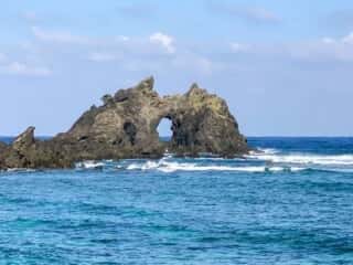 奄美大島 トゥルス岩