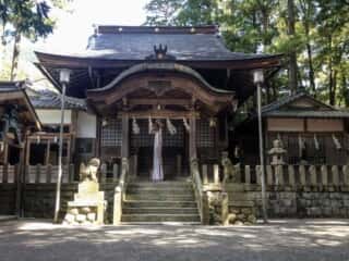 若宮神社 拝殿 (甲可日雲宮比定地)