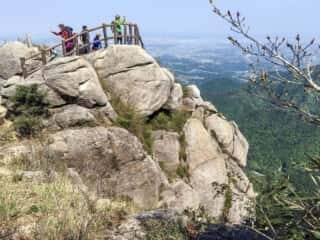御在所岳 富士見岩の見晴台