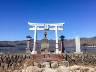 旧赤城神社本宮跡地　辨天宮 水仙殿